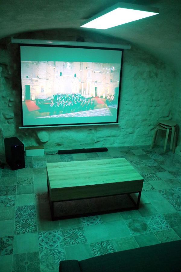Maison 2 Chambres 100M Du Theatre Antique Avec Salle Cinema Orange  Kültér fotó
